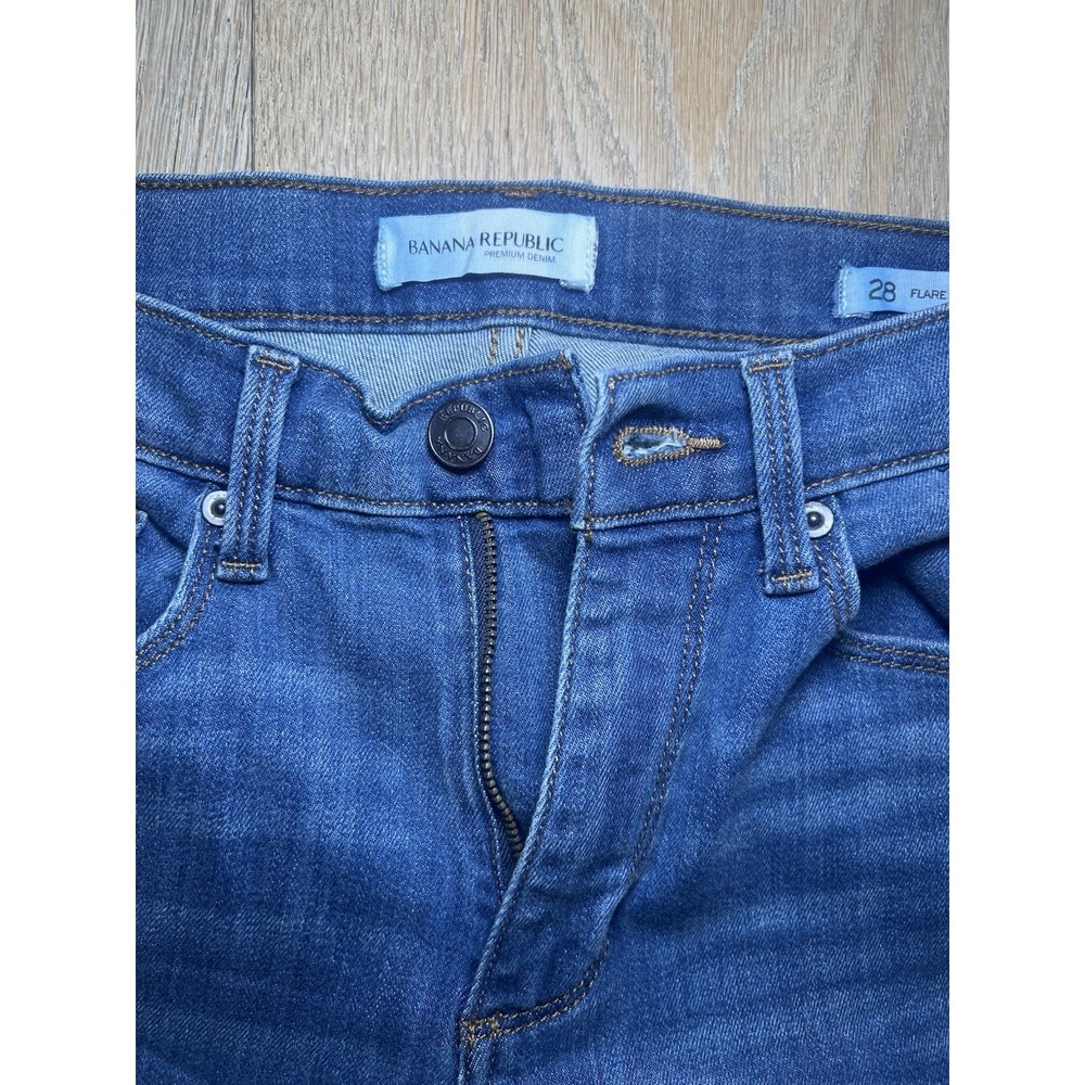 Women's‎ Banana Republic Flare Bennet Light Wash Blue Jeans Size 28 Excellent - Picture 2 of 6